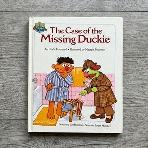 Sesame Street 'The Case of the Missing Duckie' Book